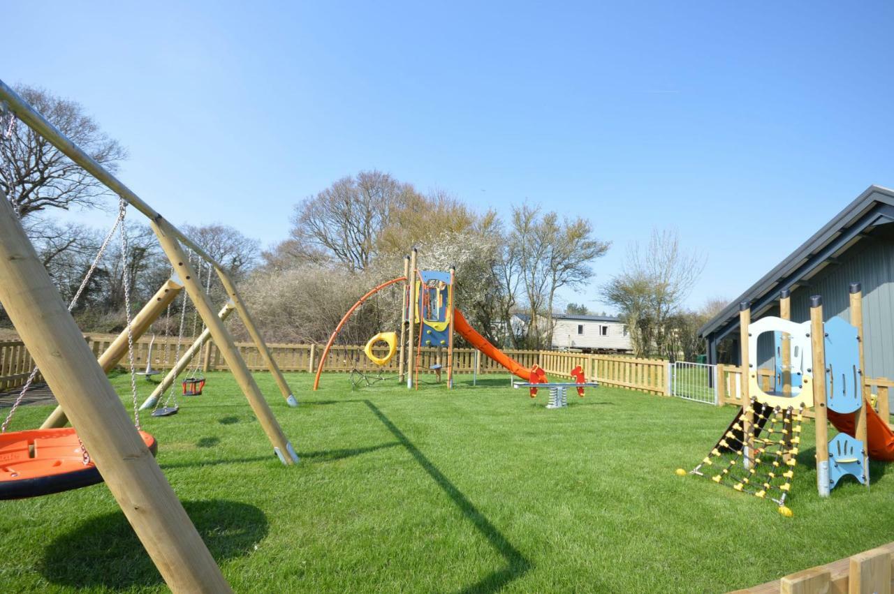 Camping Pods, Carlton Meres Holiday Park Rendham 외부 사진